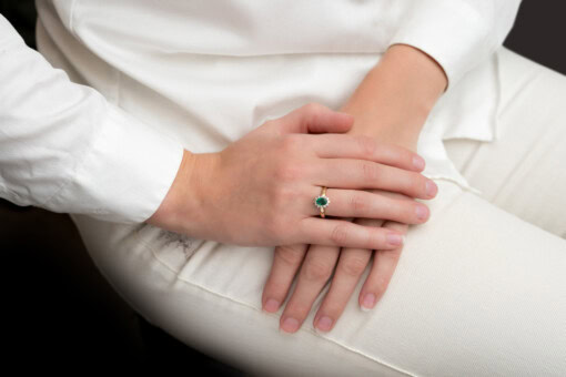 Ring in geel goud 18 kt met diamant en smaragd - Afbeelding 3