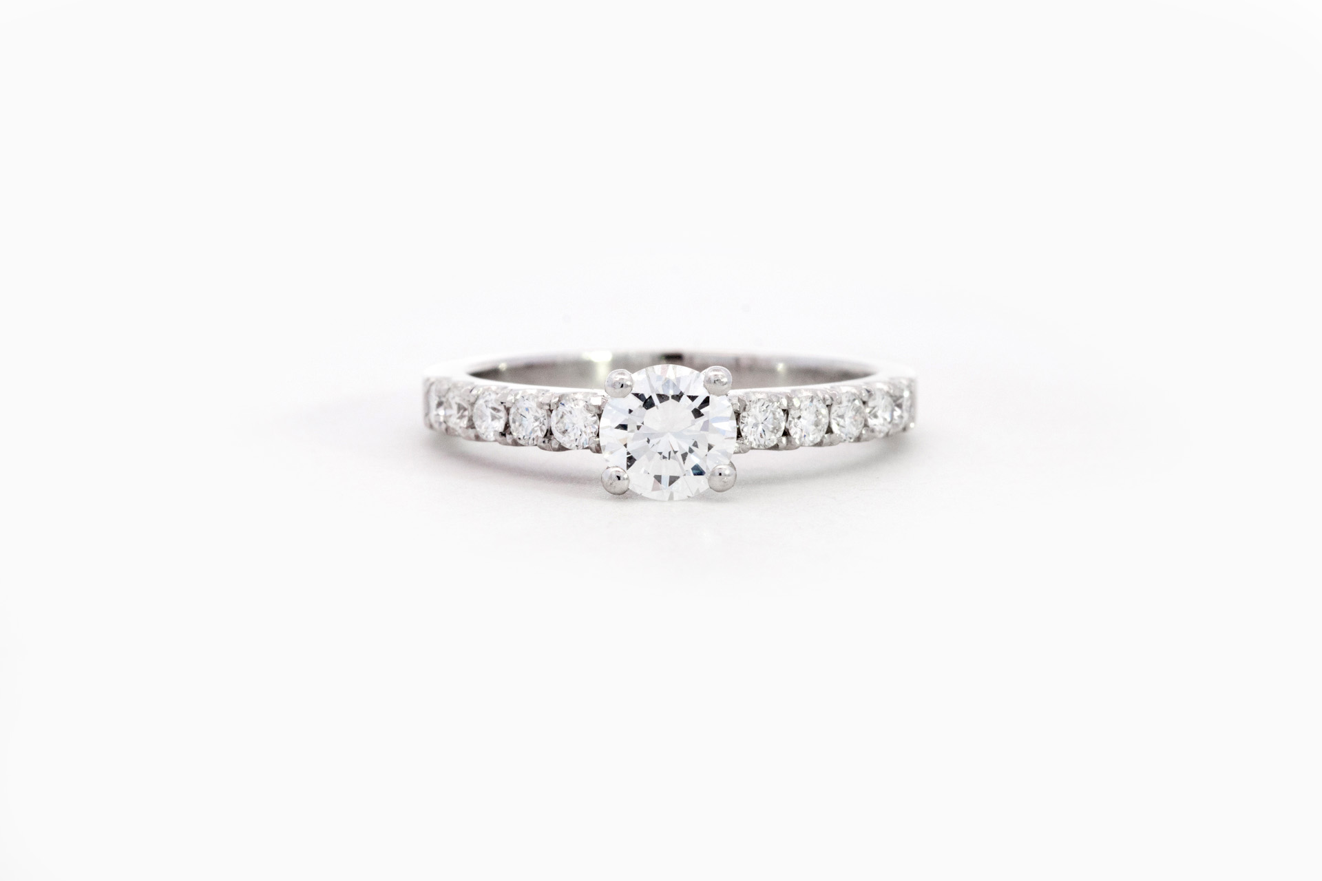 Ring in wit goud 18 kt met diamant