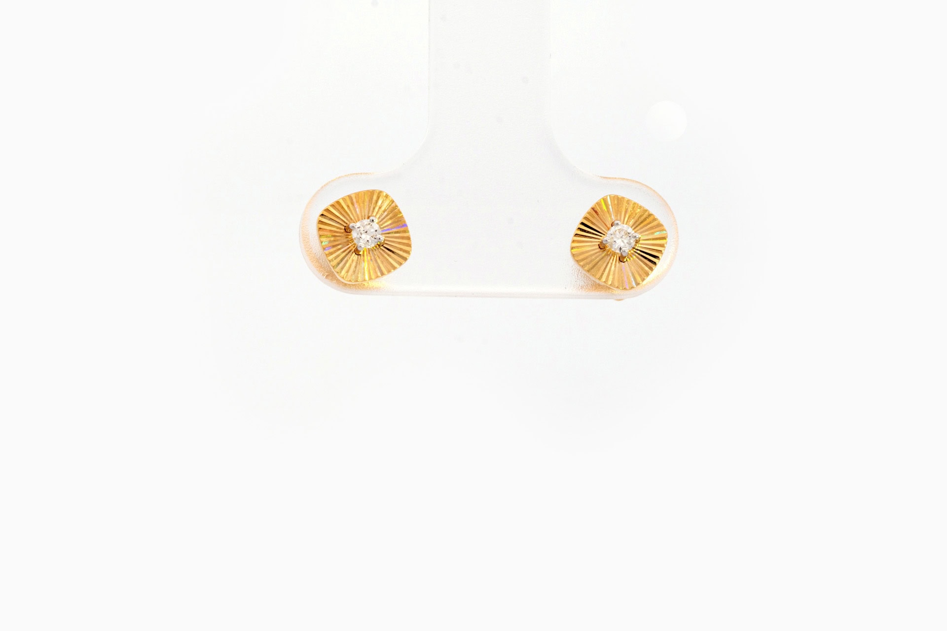 Oorringen in geel goud 18 kt met diamant