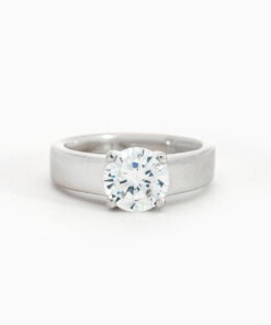 Ring in wit goud 18 kt met diamant