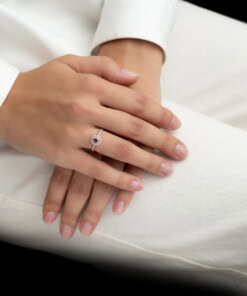 Alternative view of Ring in wit goud 18 kt met diamant en robijn