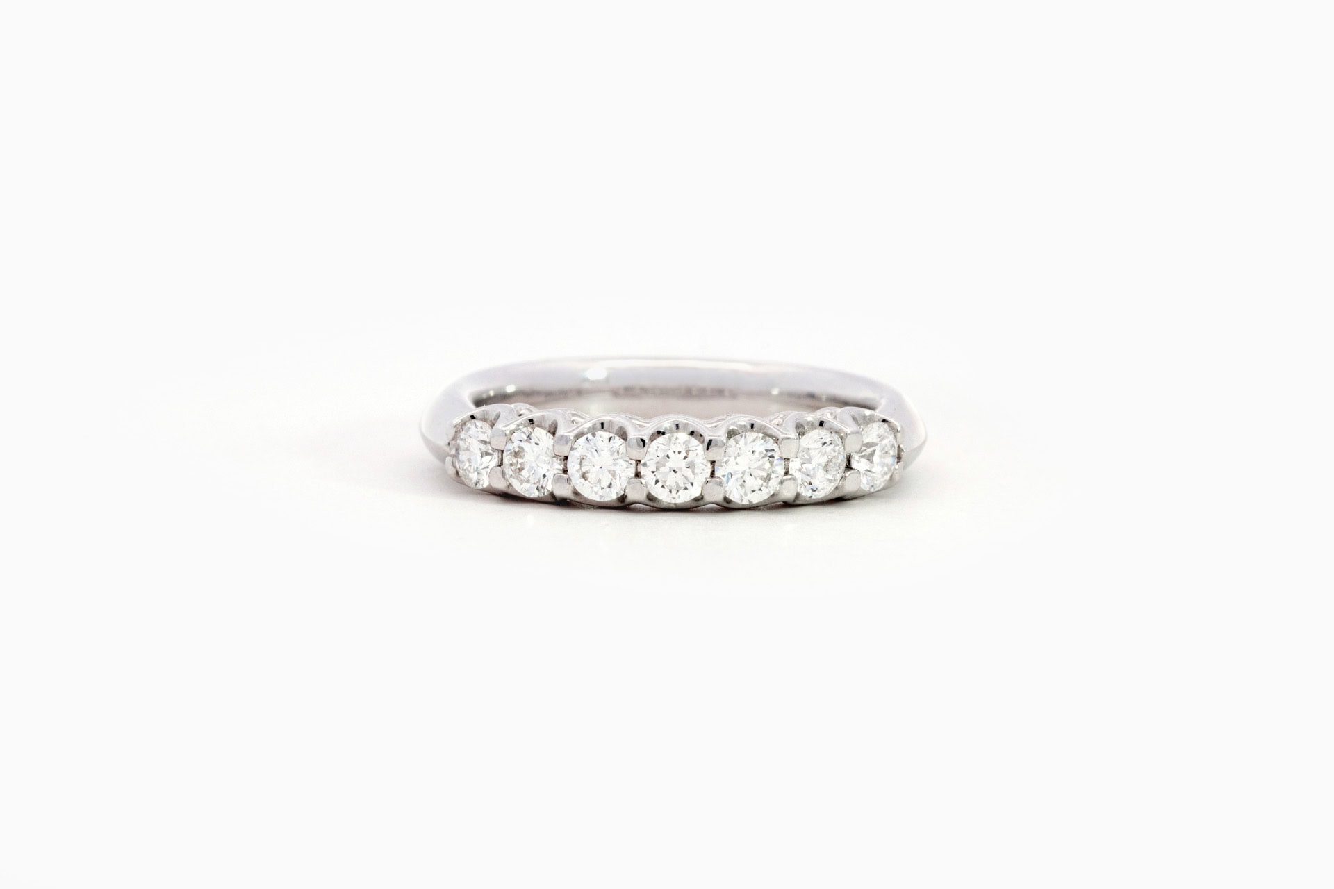 Ring in wit goud 18 kt met diamant