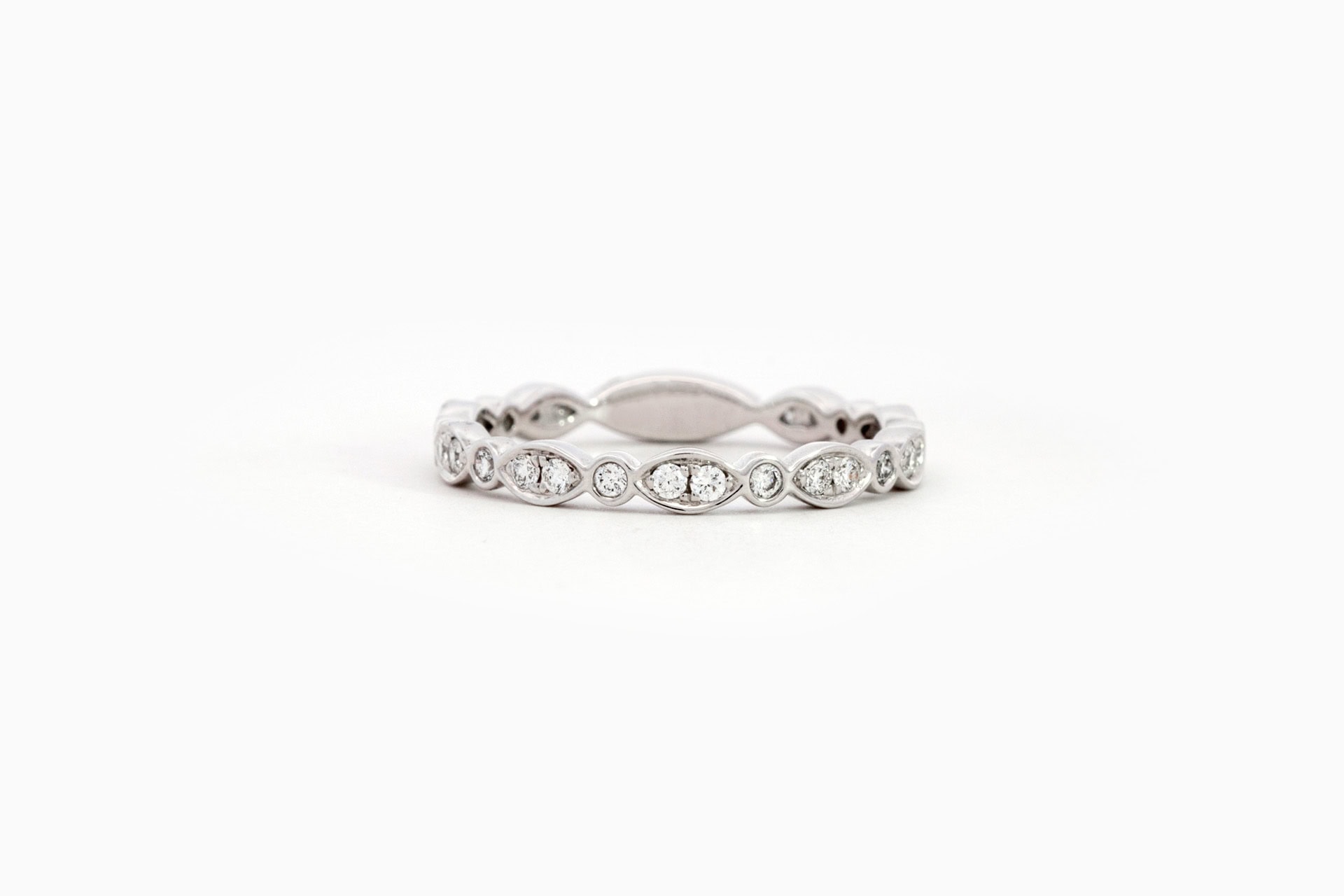 Ring in wit goud 18 kt met diamant