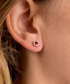 Alternative view of Oorringen in wit goud 18 kt met diamant en robijn