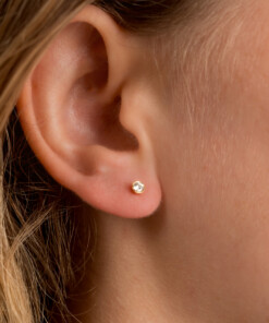 Alternative view of Oorringen in geel goud 18 kt met diamant