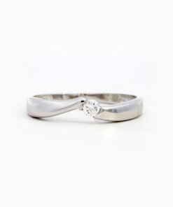 Ring in wit goud 18 kt met diamant