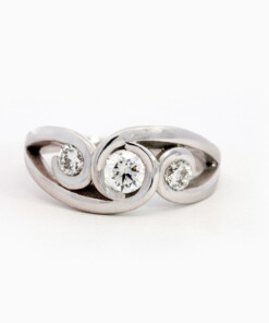 Ring in wit goud 18 kt met diamant