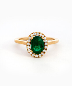 Bague en or jaune 18 cts avec diamants et émeraude